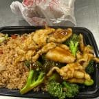 Best Chicken with Broccoli (Combo Plate) in Wrightstown, NJ